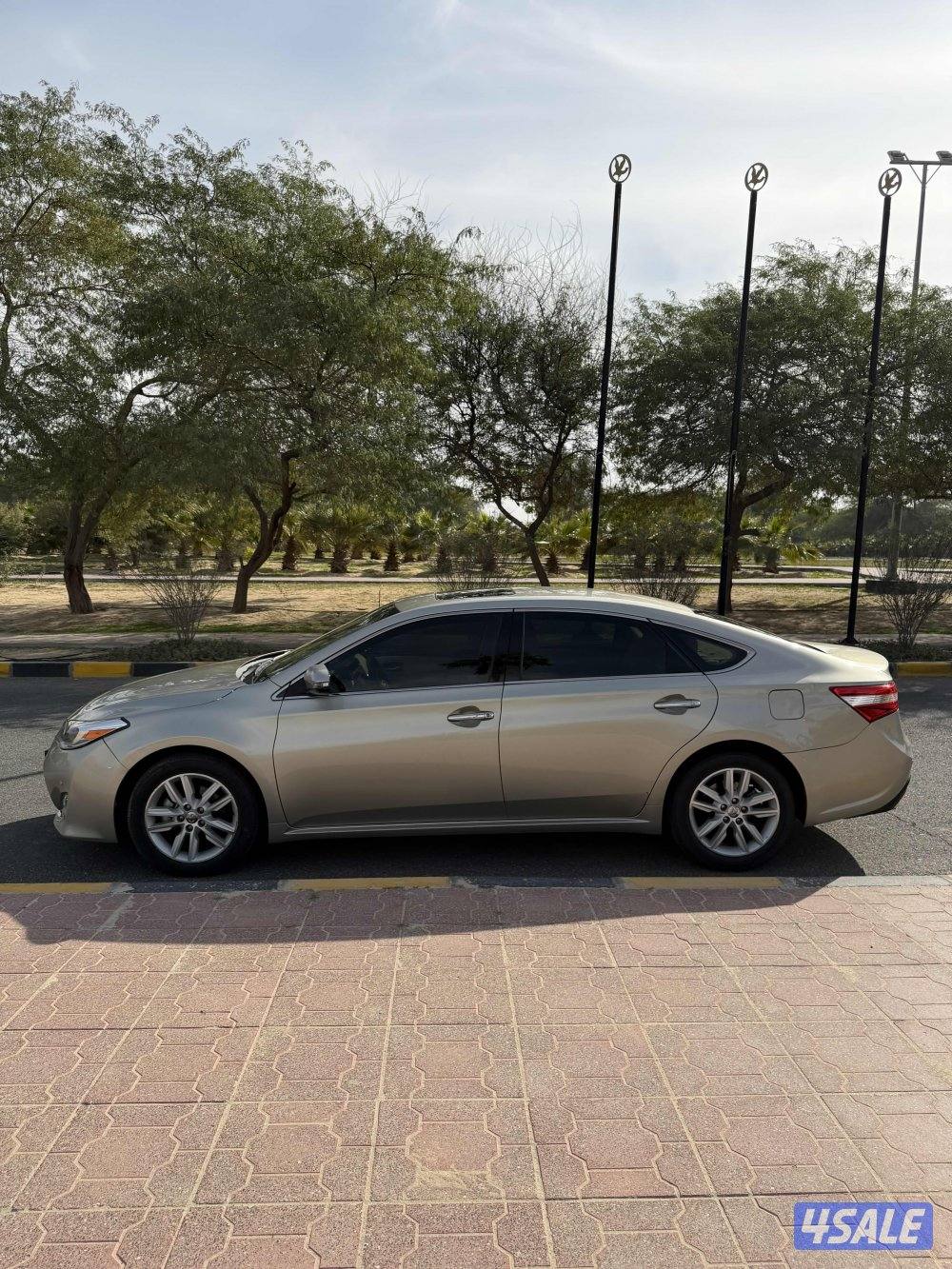 للبيع افالون موديل 20146