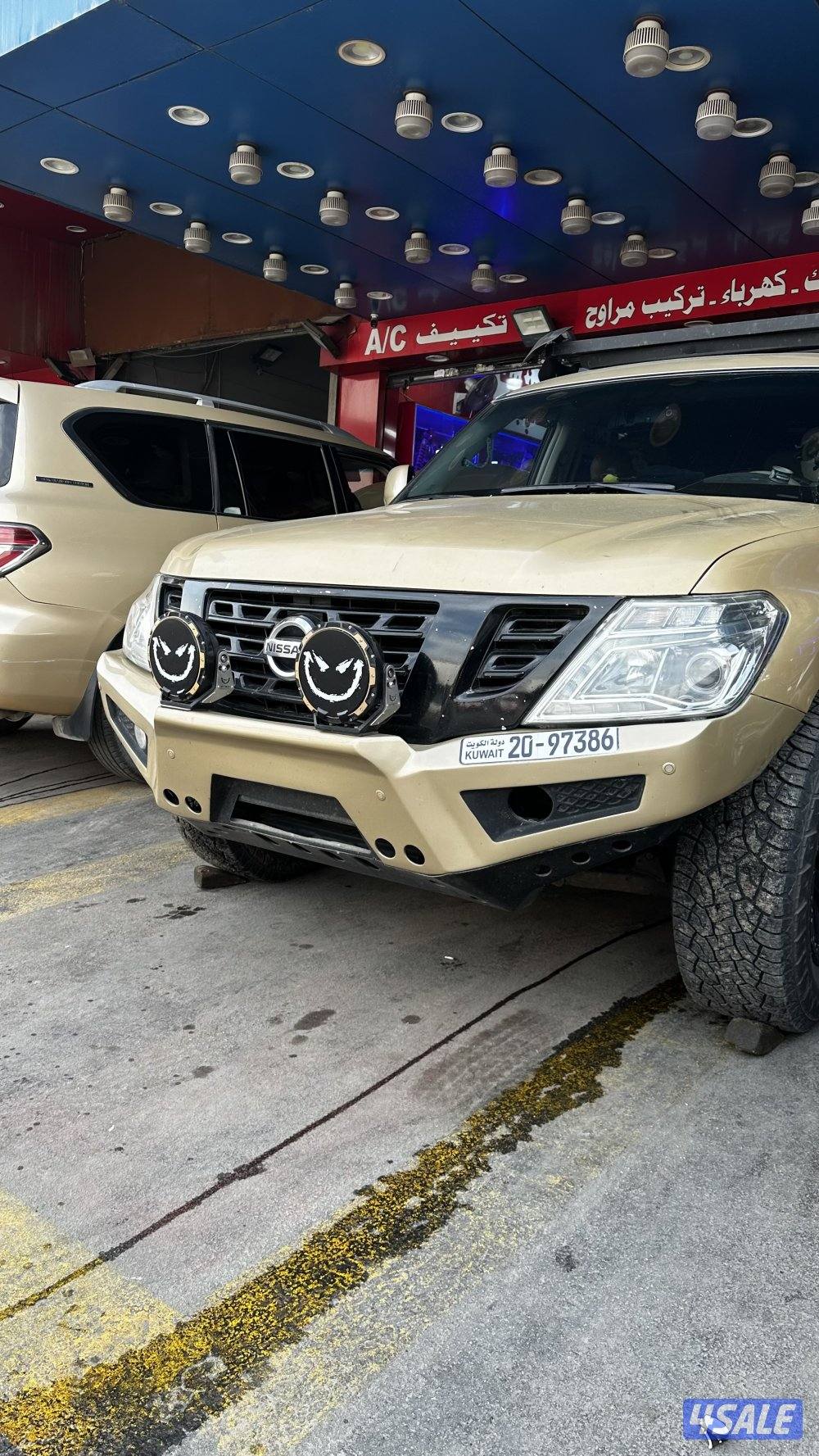 للبيع اغرض بعضها تركب على جميع السيارات و بعضها للباترول6