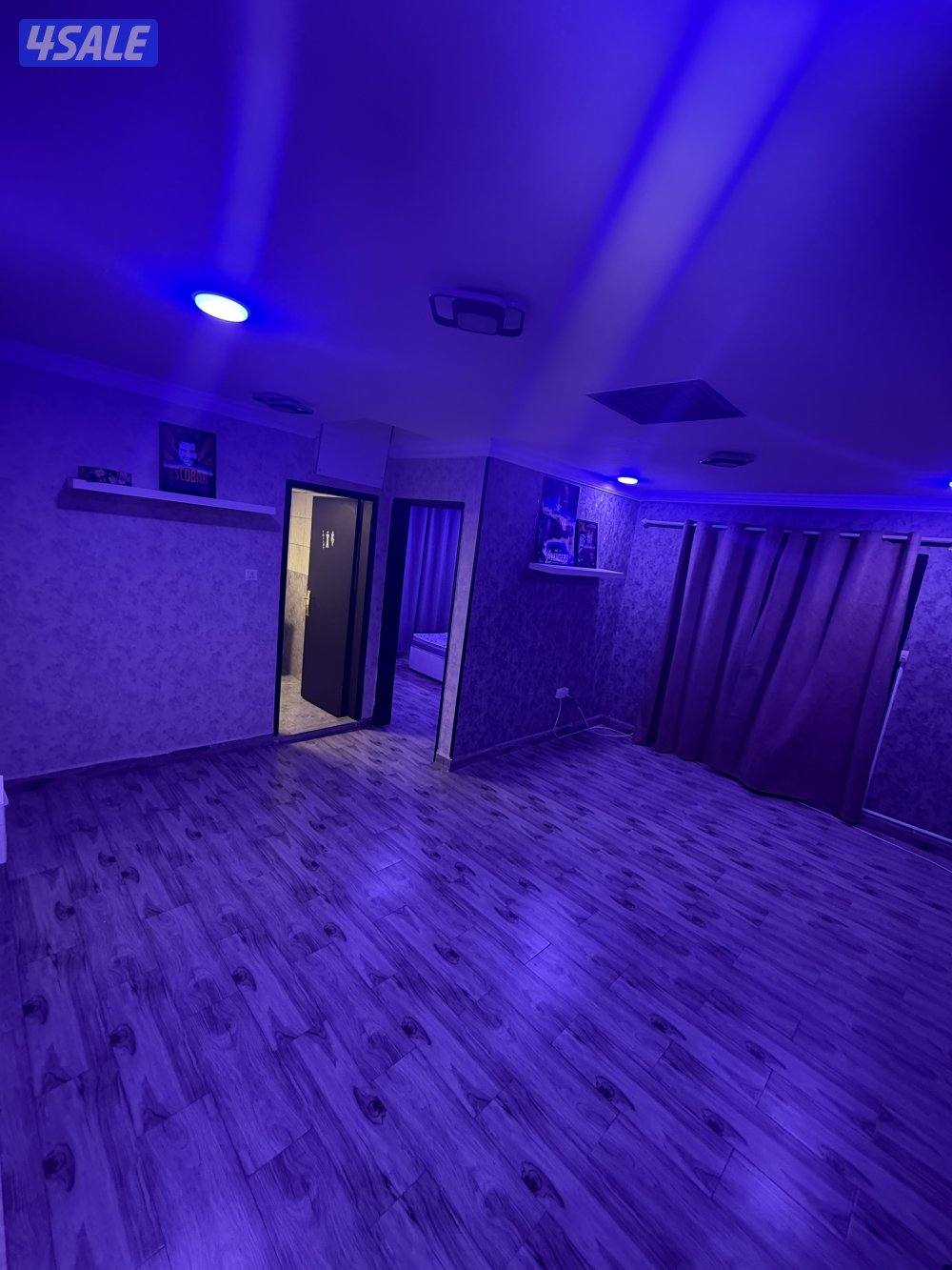 يوجد لدينا شقق الايجار غرفه وصاله ومطبخ وحمام تشطيب سوبر لوكس يوجد 🚙🚘4