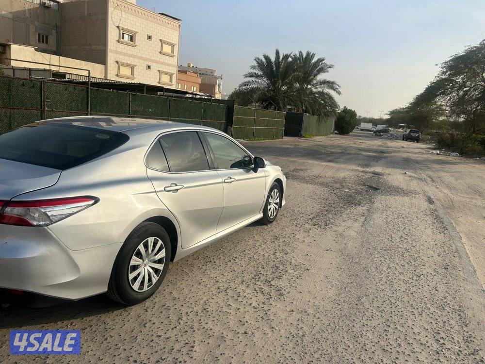 كامري 2021 صبغ الوكاله عدا قطعتين3