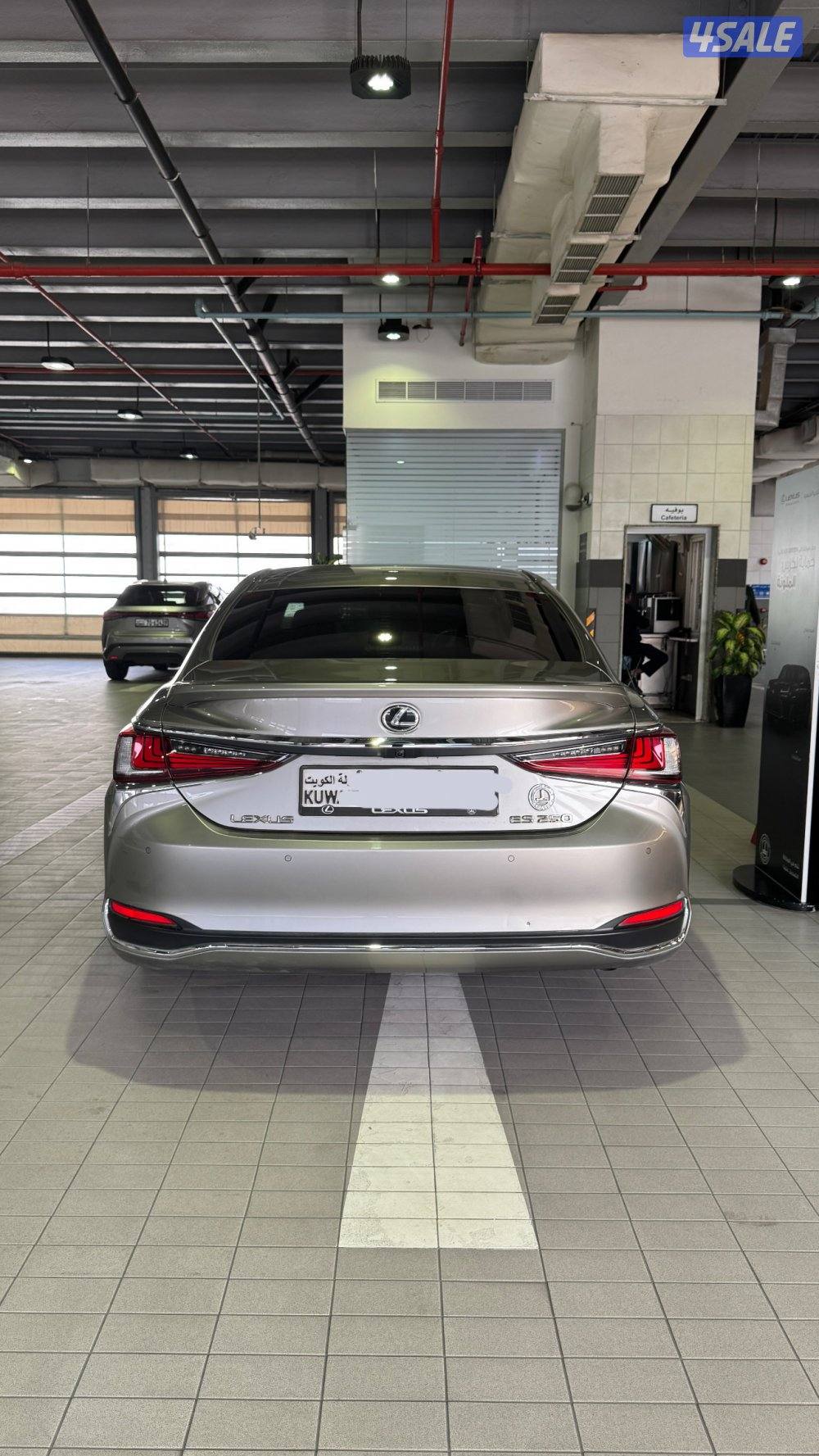 للبيع لكزس ES 2503