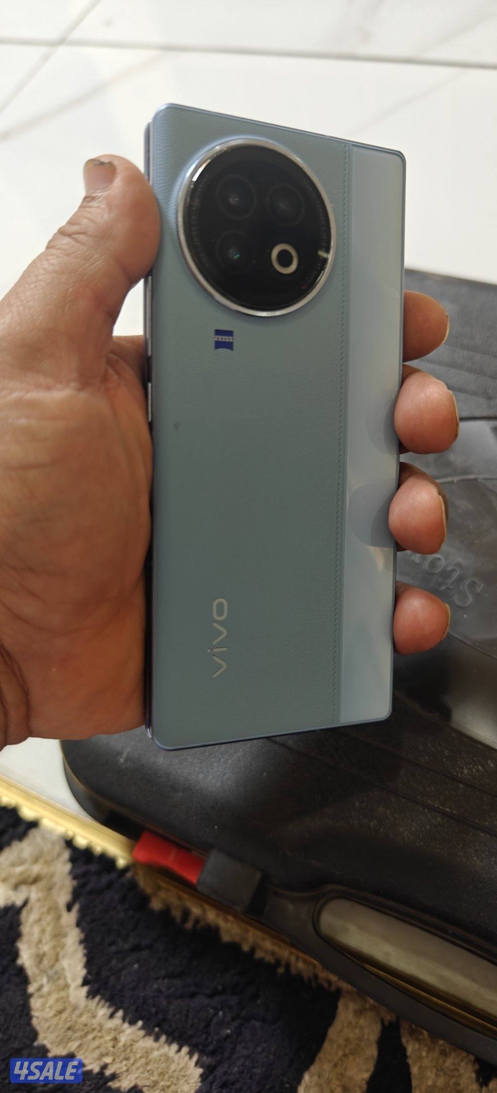 للبيع تلفون c603