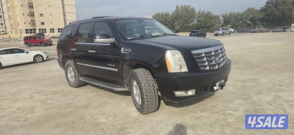 اسكاليد نظيف للبيع شرط الفحص1