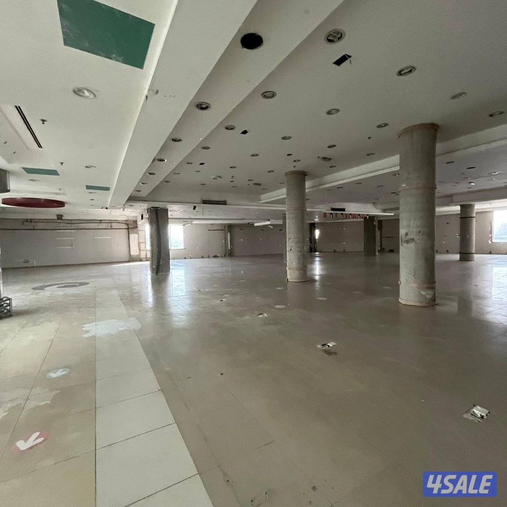 دور كامل تجاري للإيجار في العقيلة .9