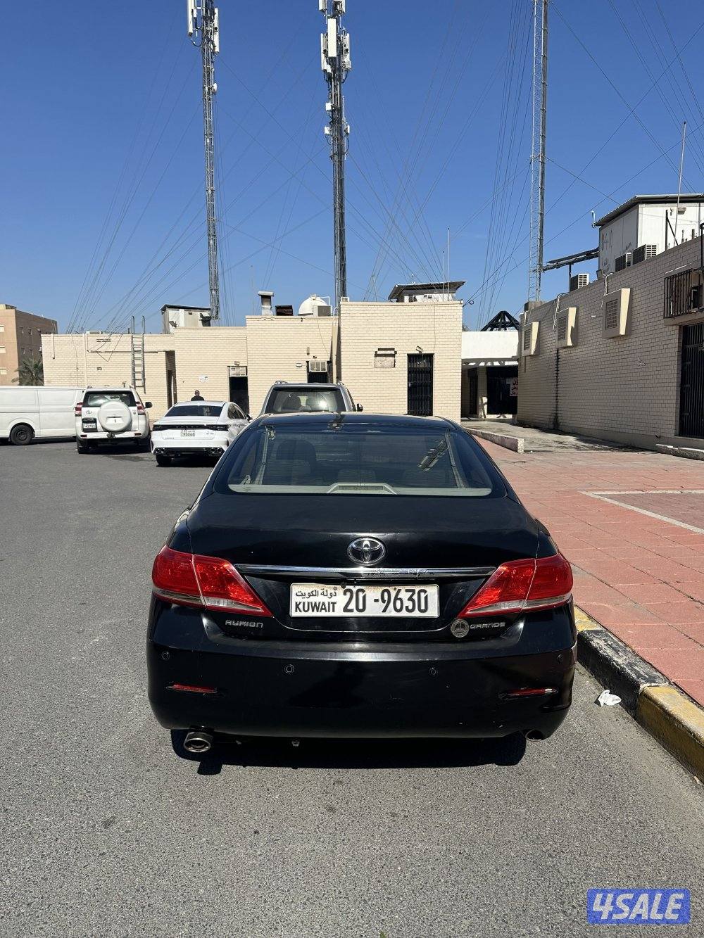 للبيع اوريون 2011 المالك الاول ماشيه 348 الفجص موجود السعر 950 الرقم 52