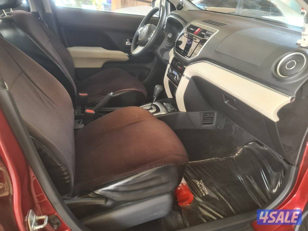 سيارة تويوتا رش 2023 احمر غامق بحالة ممتازة7