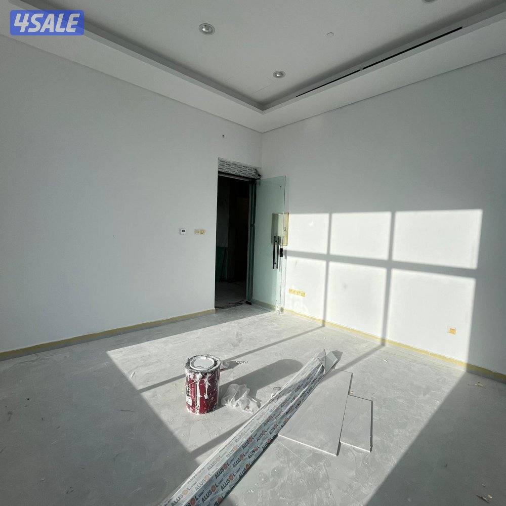 محلات تجاريه مع فترة سماح للإيجار في المرقاب8