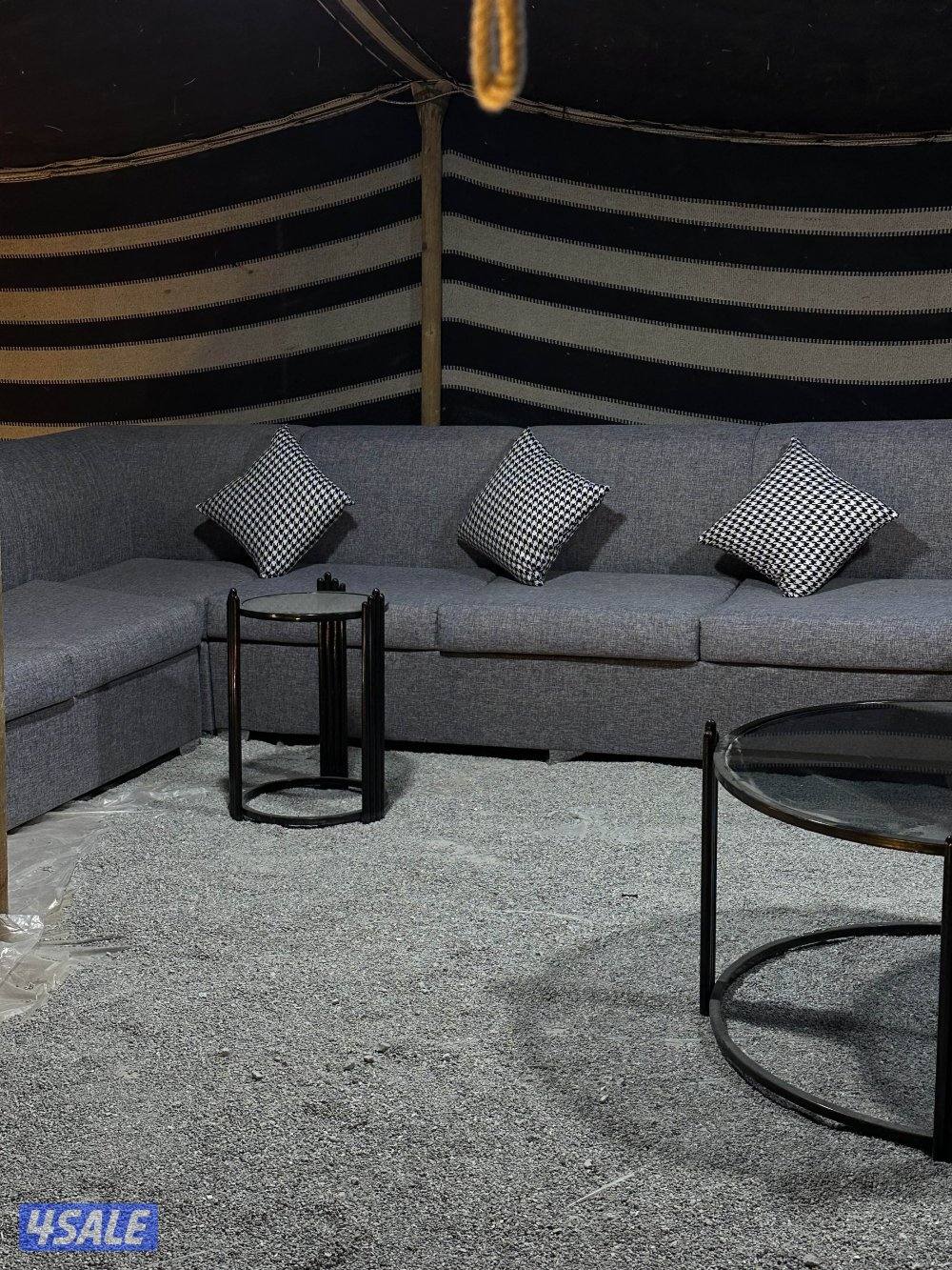 مخيم للبيع1