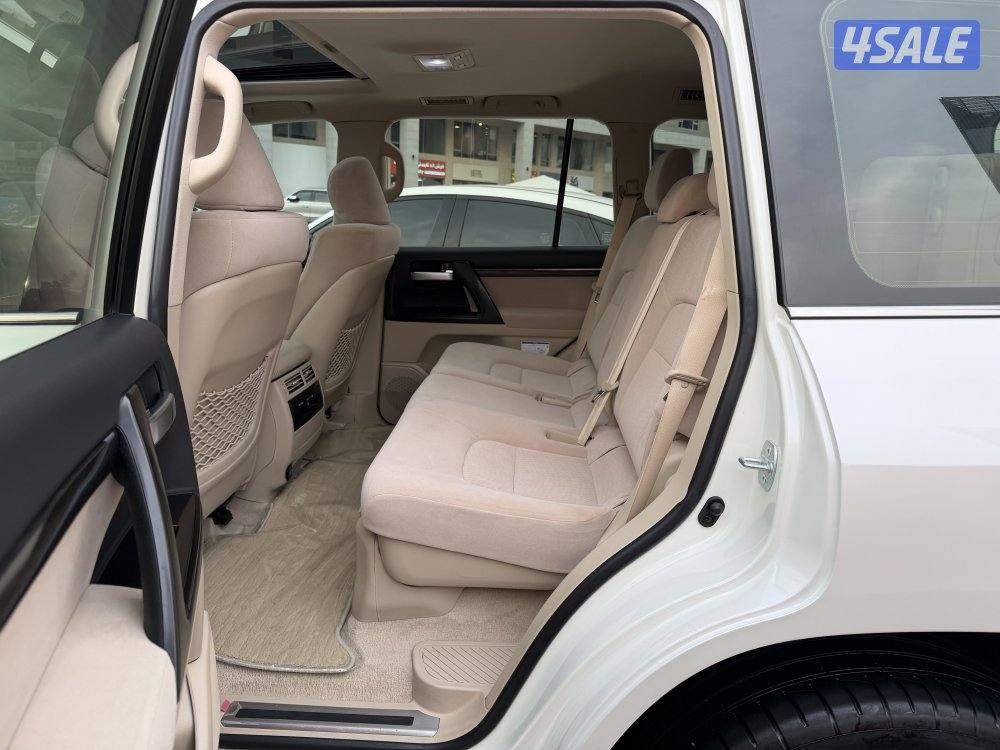 لاندكروس قراند تورنق 2021 عداد 110 الف 8 سلندر سقنيجر ايت صبغ الوكالة2