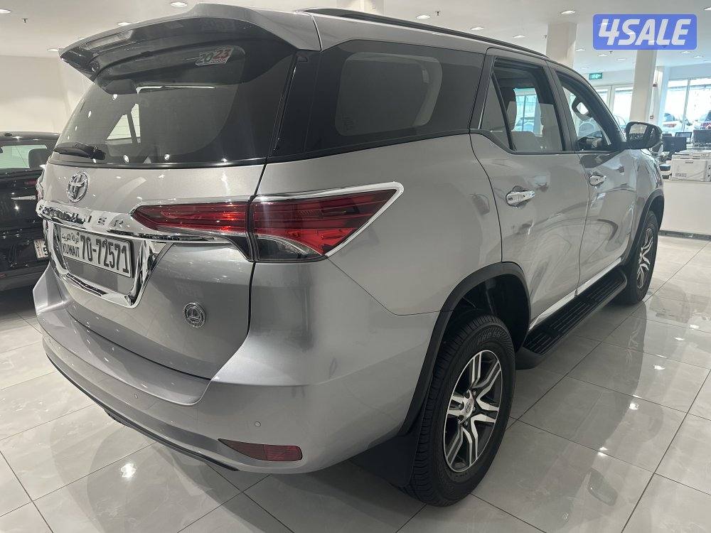 تويوتا فورتينر2