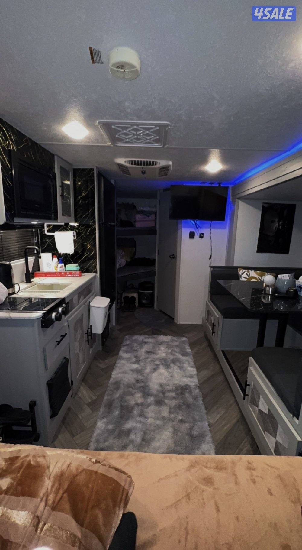 Forest river ( platinum ) 20217