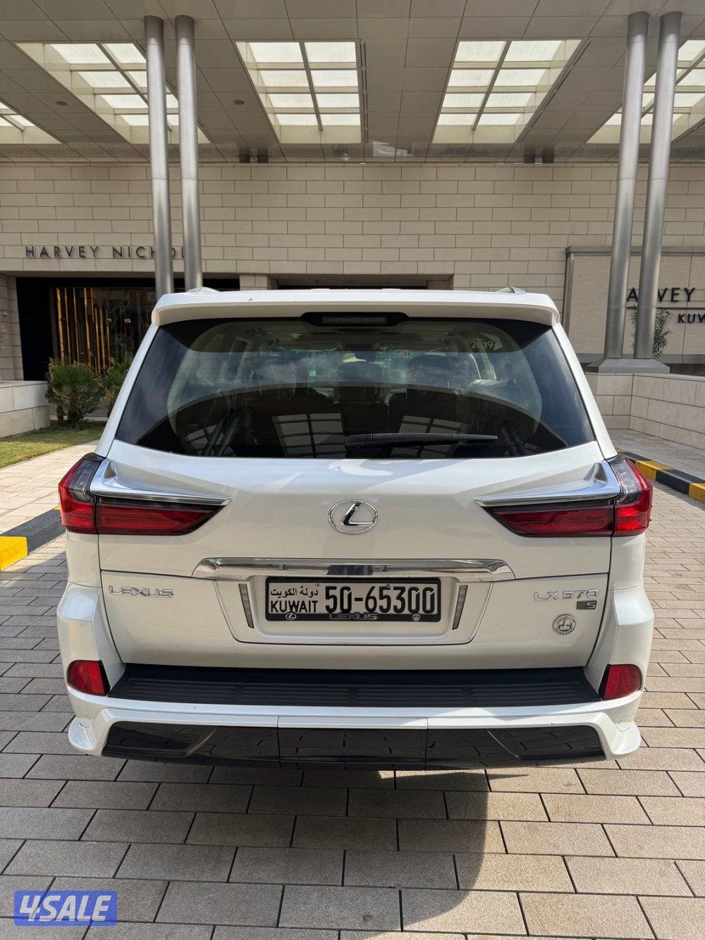 لكزسLX570 الدرجه الاولى صبغ الوكاله بحاله ممتازه.5