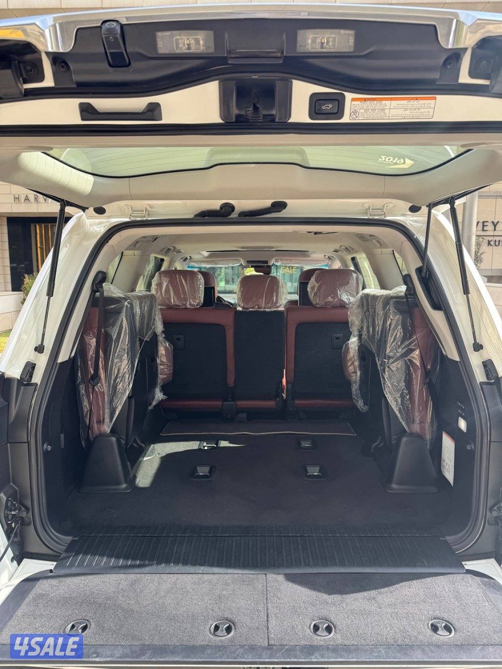 لكزسLX570 الدرجه الاولى صبغ الوكاله بحاله ممتازه.10