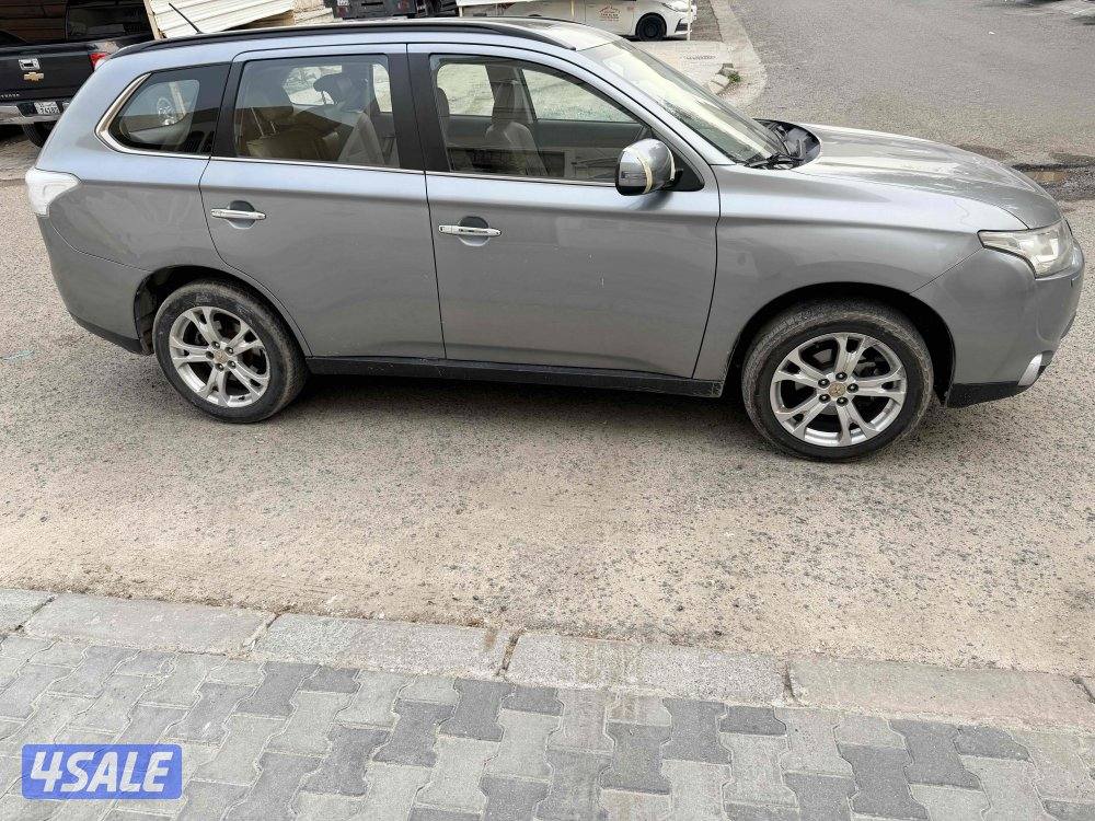 مستوبيشي اوتلاندر جيب موديل 2014 شرط الفحص1