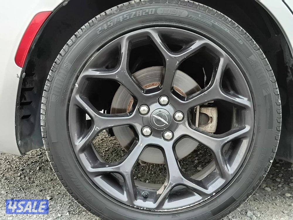 كرايزلر 300S موديل 2021 ماشي 134 الف صبغ الوكالة ماعدا قطعتين وجزء14