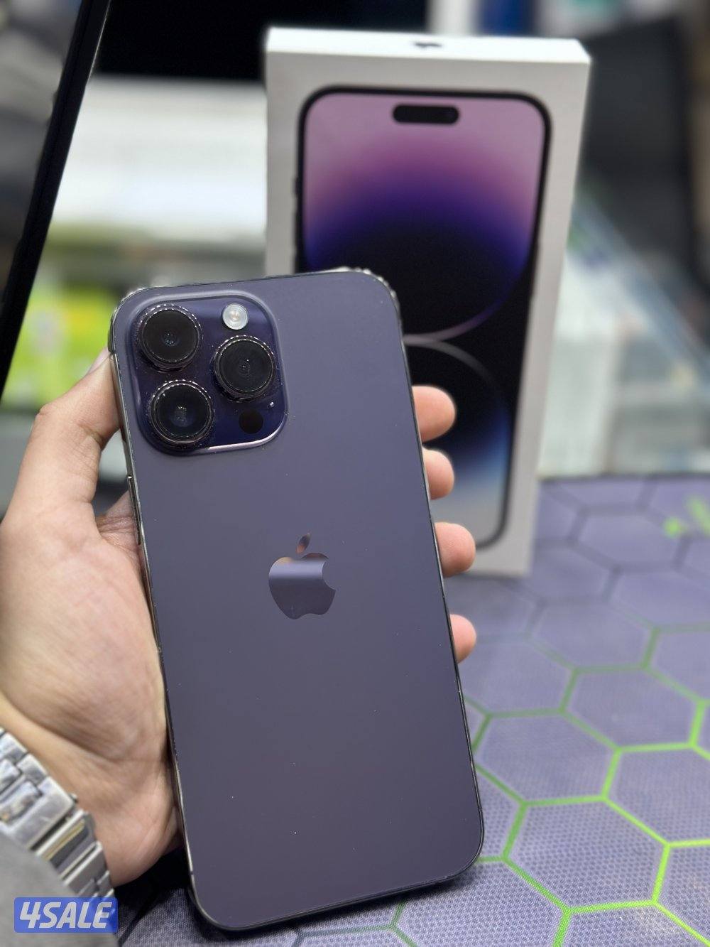 IPhone 14 Pro Max neat and clean condition storage: 256 GB3