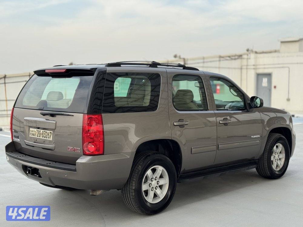 للبيع يوكن 2013 عداد 280 وارد الوكالة سيرفيس منتظم شرط الفحص3