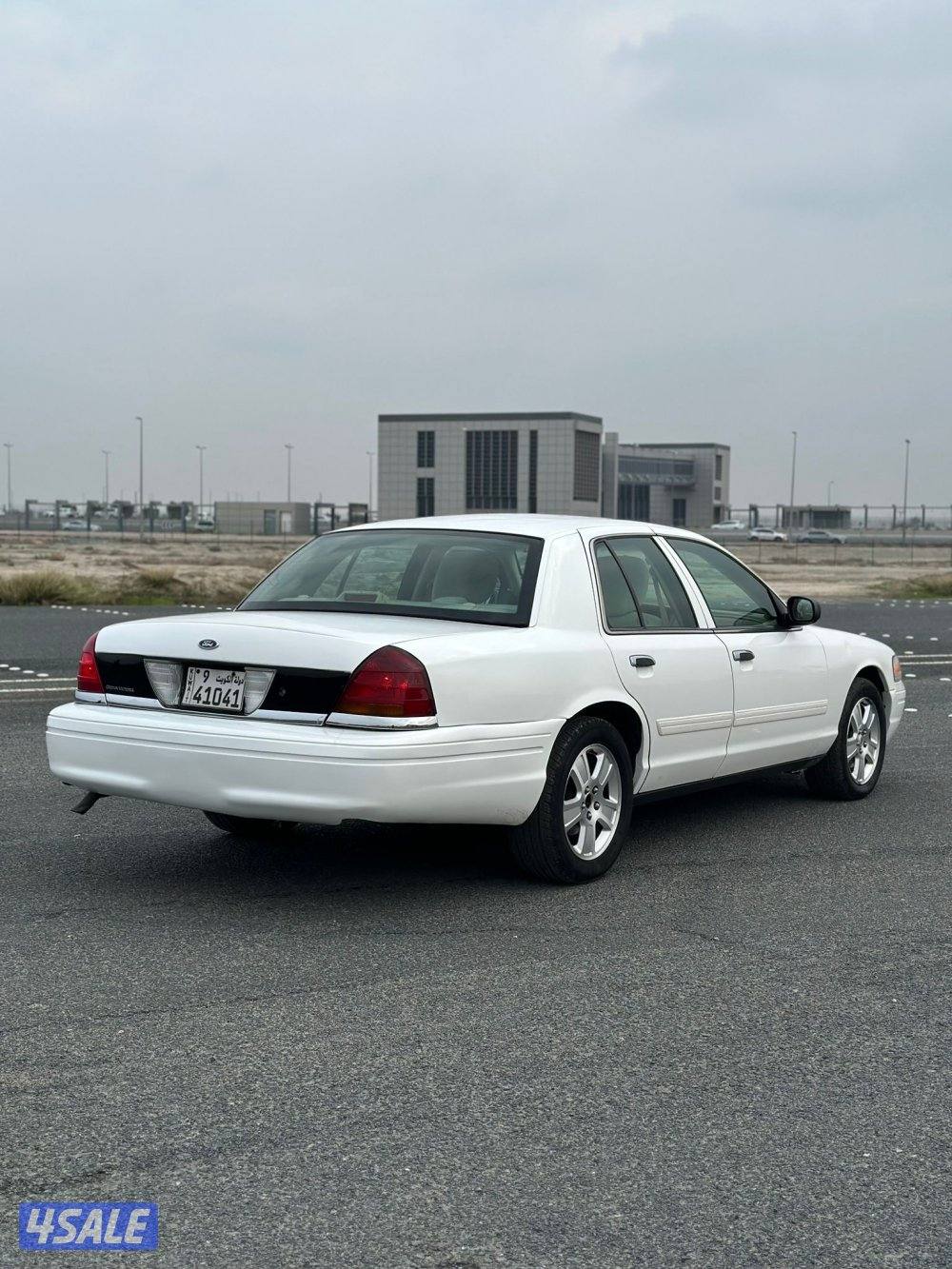 فورد - فكتوريا موديل 2011 عداد 200 🔥1