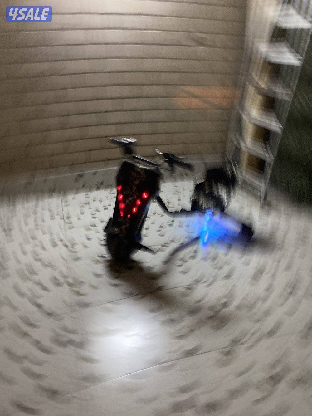 مستعمل بس مافيه شي و نضيف و معه مفتاحه3