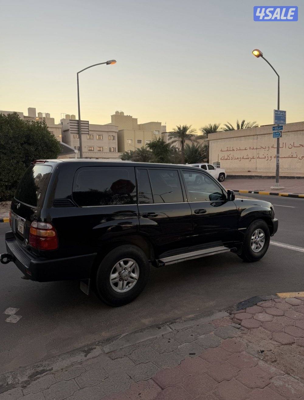 للبيع لاندكروزر ٢٠٠١ gx (50عام) شرط الفحص شاصيه جيد0