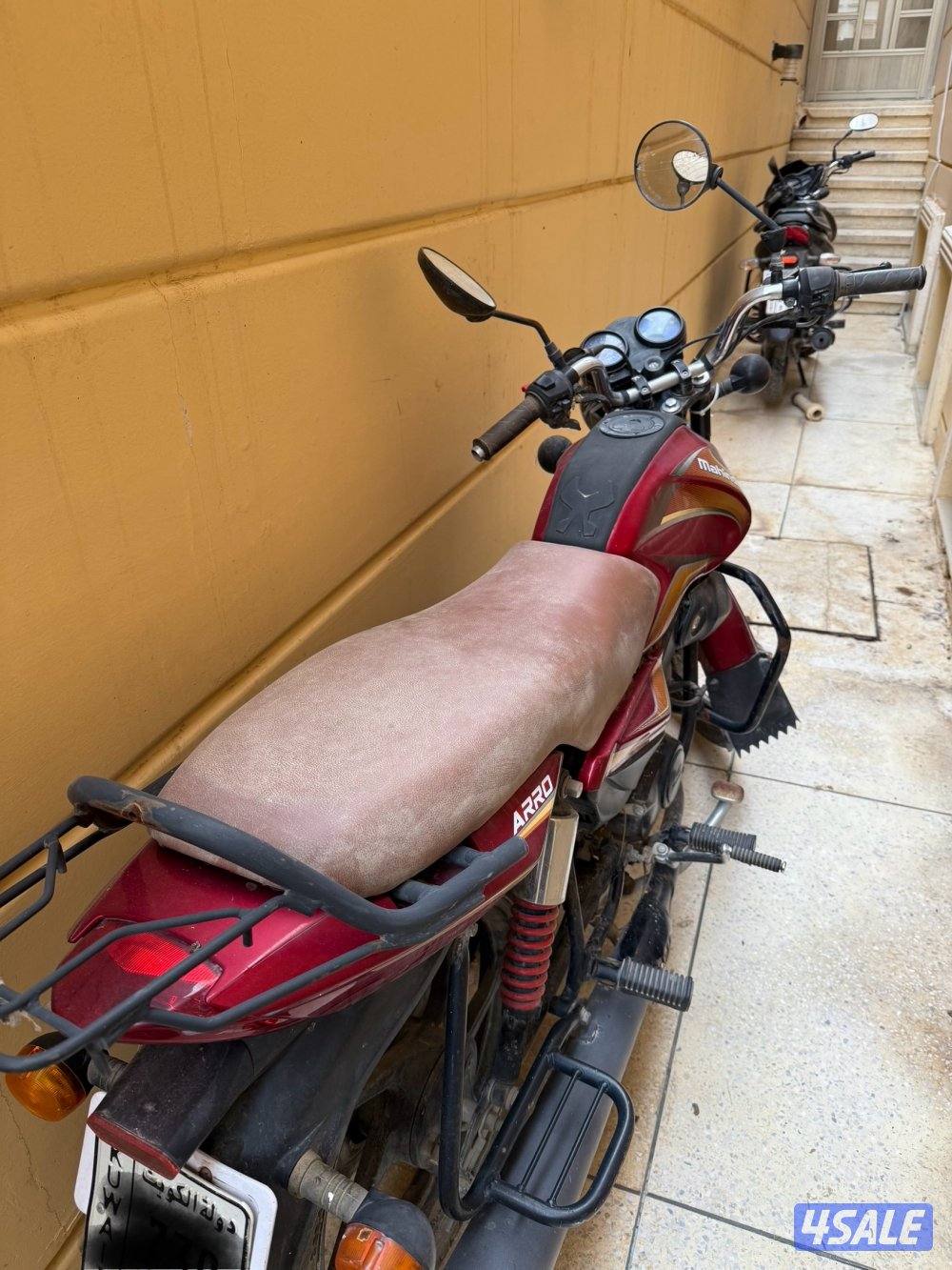 ثلاث دراجات نارية Mahindra Arro و Mahindra Centuro NXT و TVS Star10