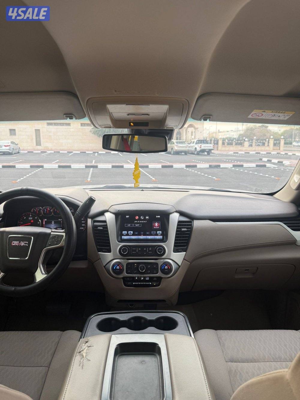 للبيع يوكن 2017 sleشرط الفحص قير ماكينه وشاصي البدي اصباغ متفرغه نظييف2