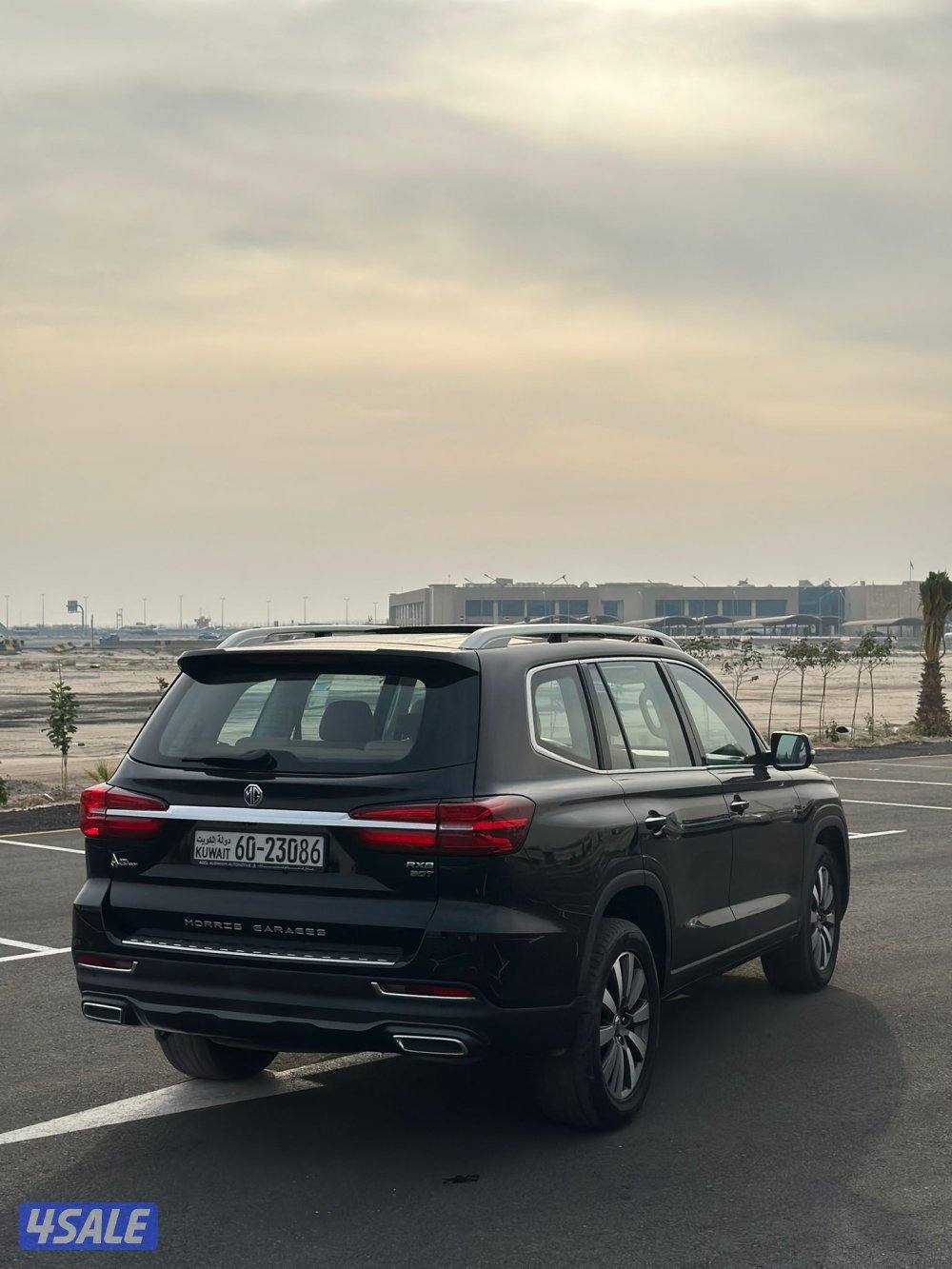 ام جي ار اكس 8 20212