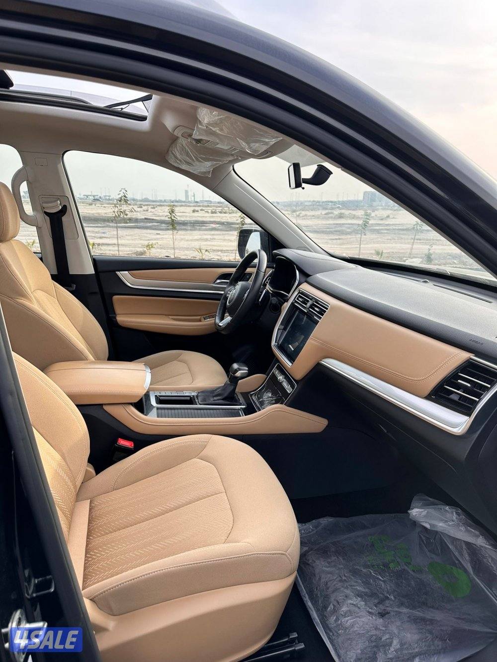 ام جي ار اكس 8 20216