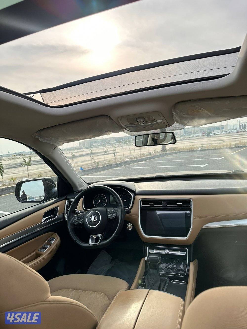 ام جي ار اكس 8 20217