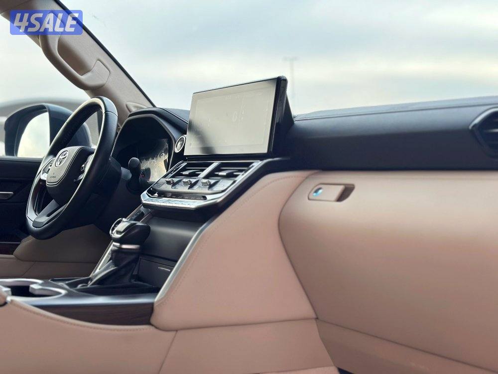 معرض القمة🚩9