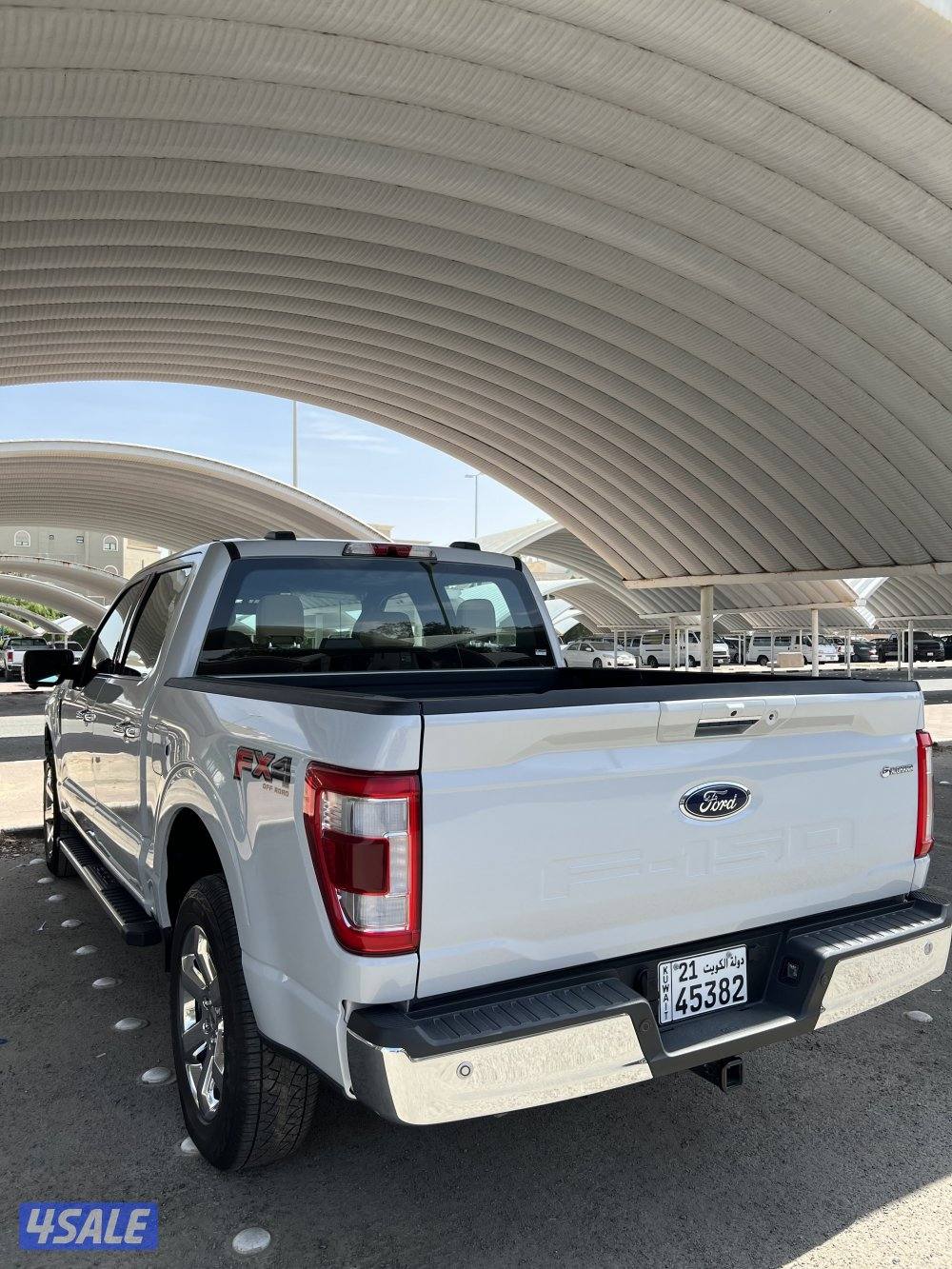 وانيت Ford F-150 Lariat3