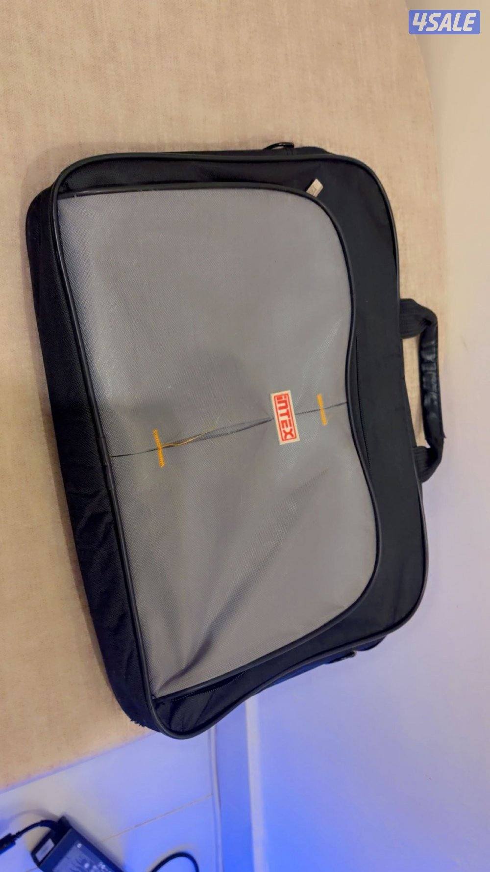 لابتوب للبيع نظيف0