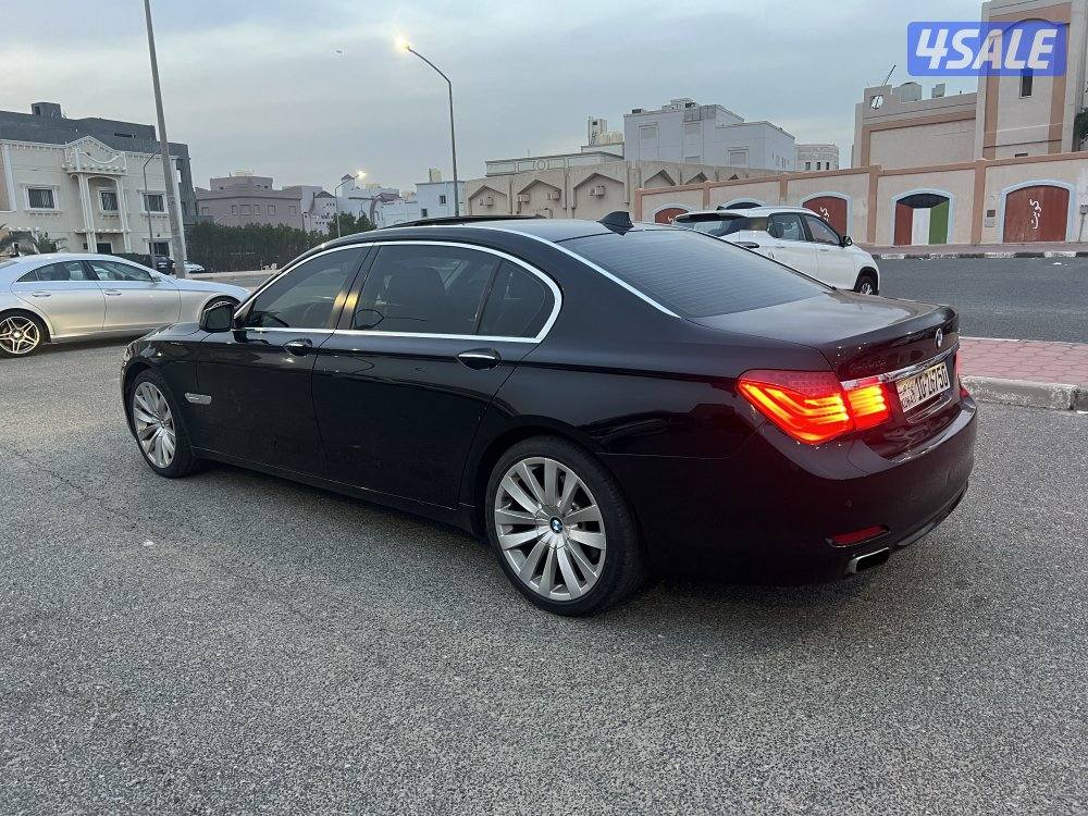 للبيع بي ام الفئه السابعه3