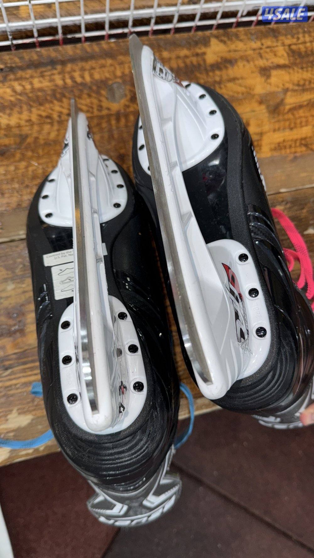 حذاء هوكي Bauer مقاس 102