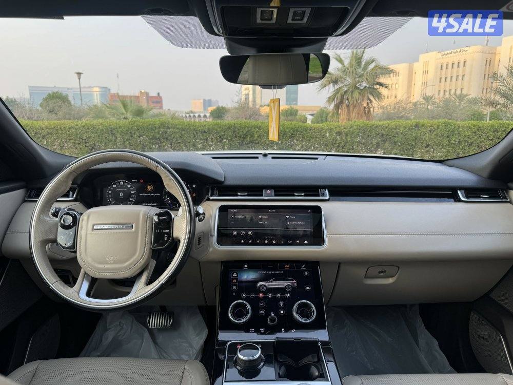 لاندروفر فيلار R DYNAMIC P300 موديل 20189