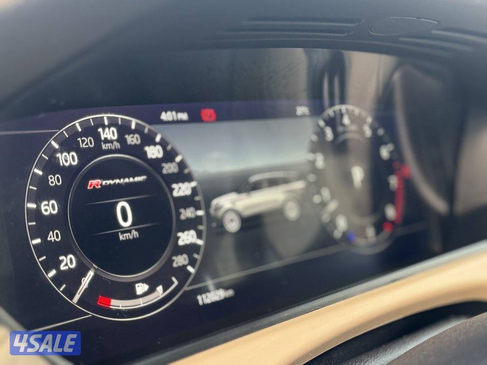 لاندروفر فيلار R DYNAMIC P300 موديل 201814