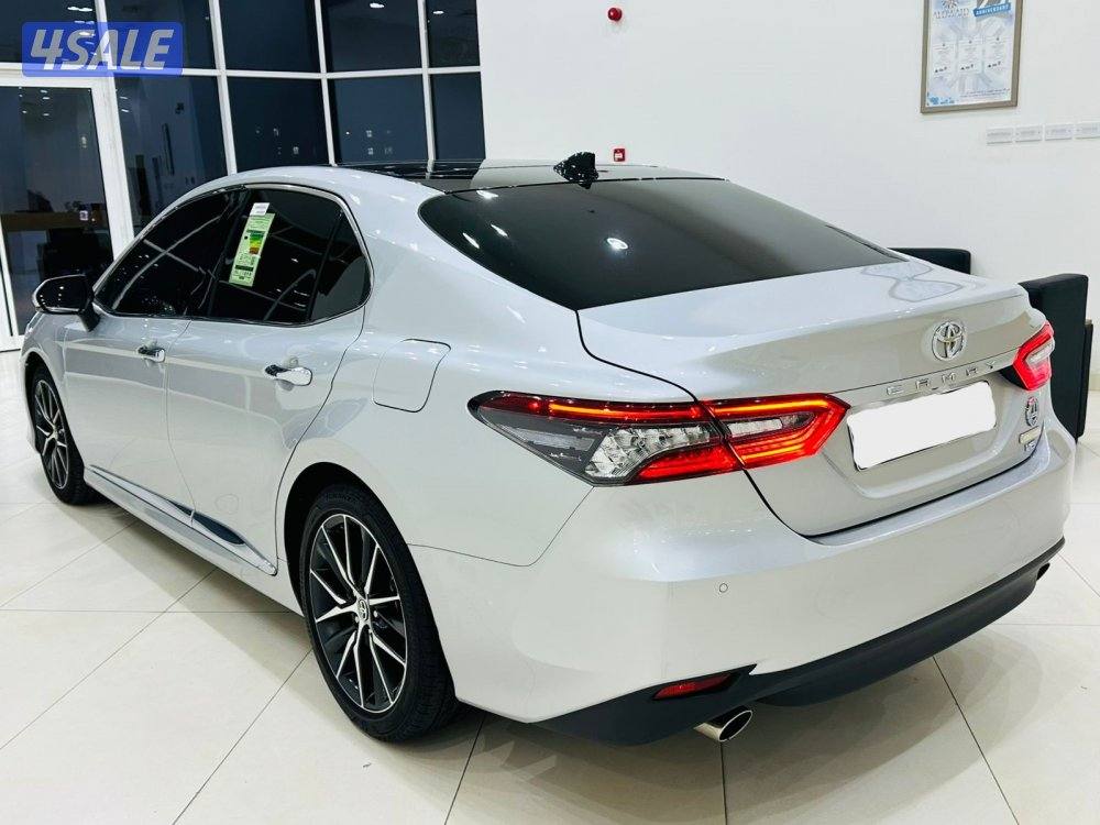 للبيع تويوتا كامري LIMITRD EDITION V6  3.5 موديل 20232