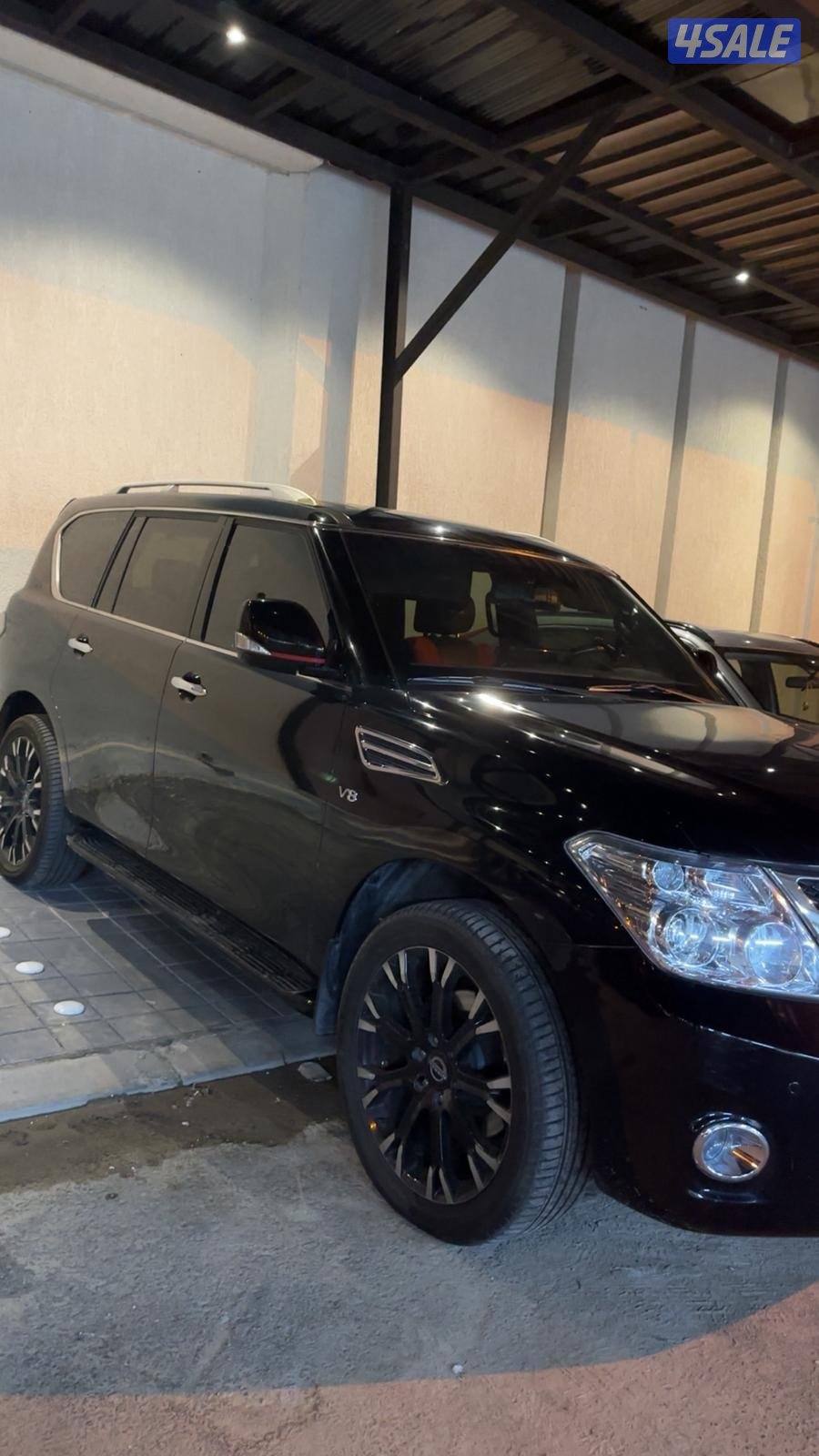 نيسان باترول 2011 اللون اسود ماسيمو بلاتينيوم2