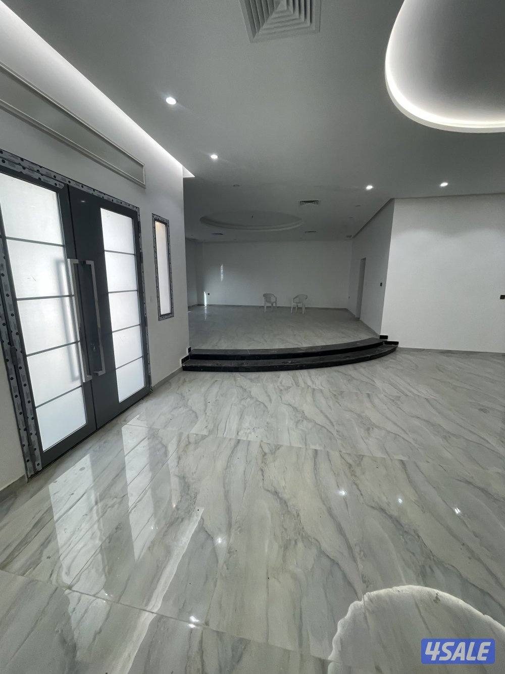 قسيمه للايجار في صباح الاحمد السكنيه5