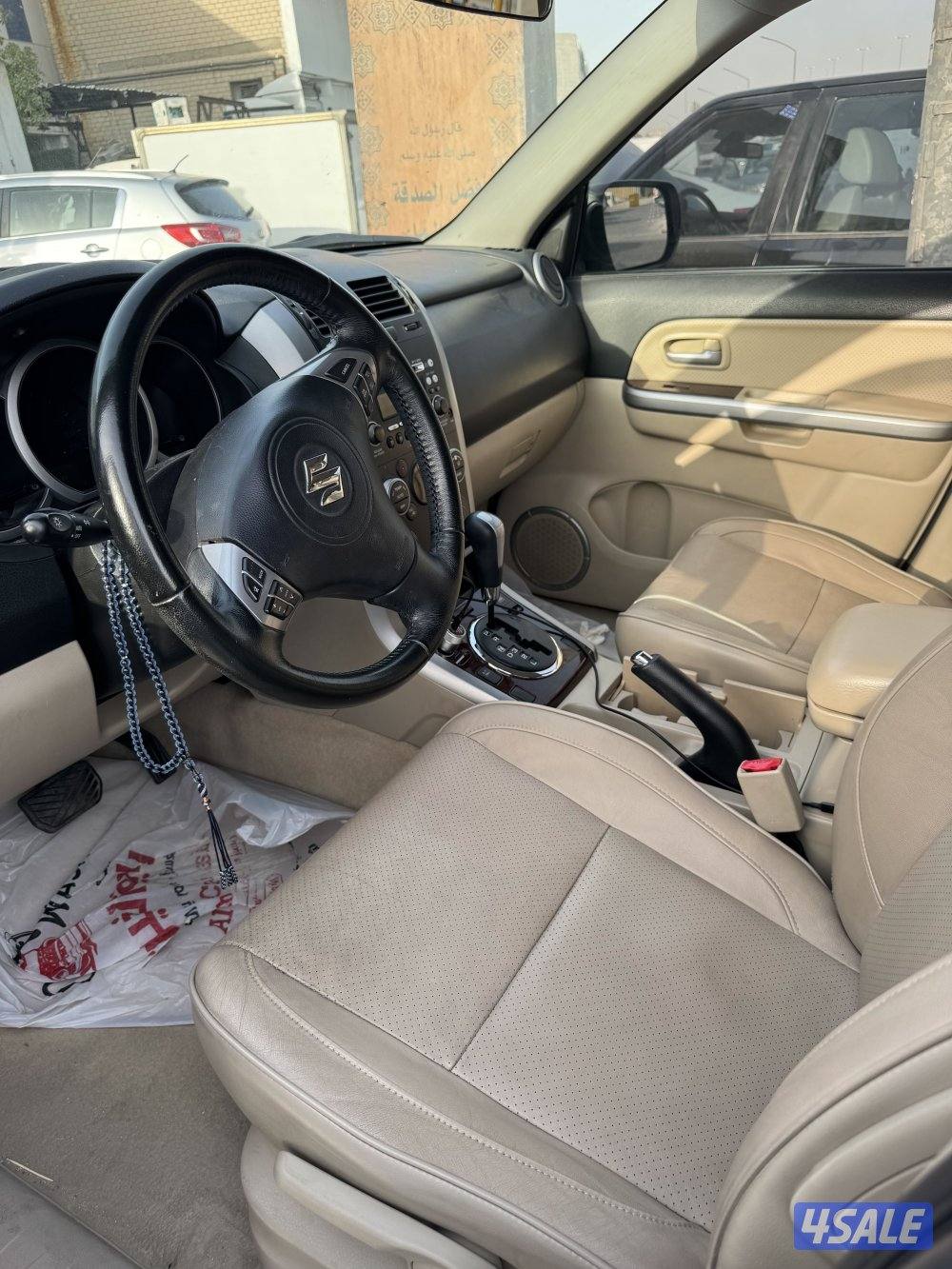 للبيع سوزوكي ٢٠١٦ ماشي ٩٥ الف فقط نظيف جدا3