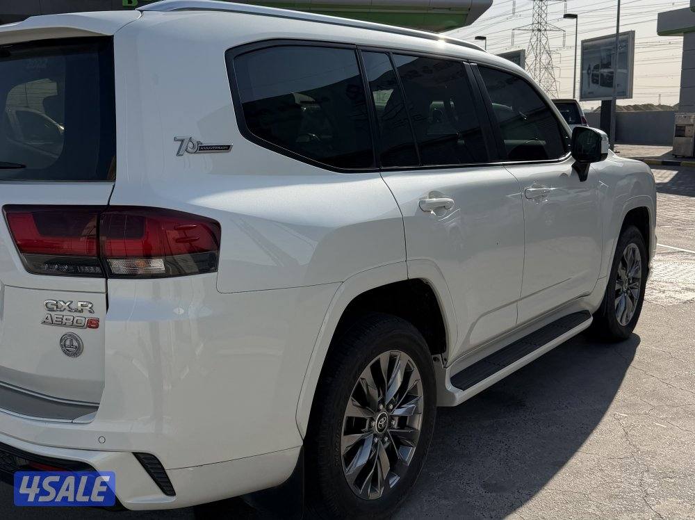 للبيع لاند كروزر GXR ايرو اس توين تيربو 2022 ابيض2
