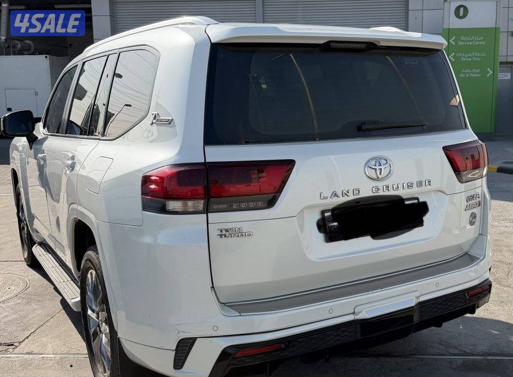 للبيع لاند كروزر GXR ايرو اس توين تيربو 2022 ابيض5