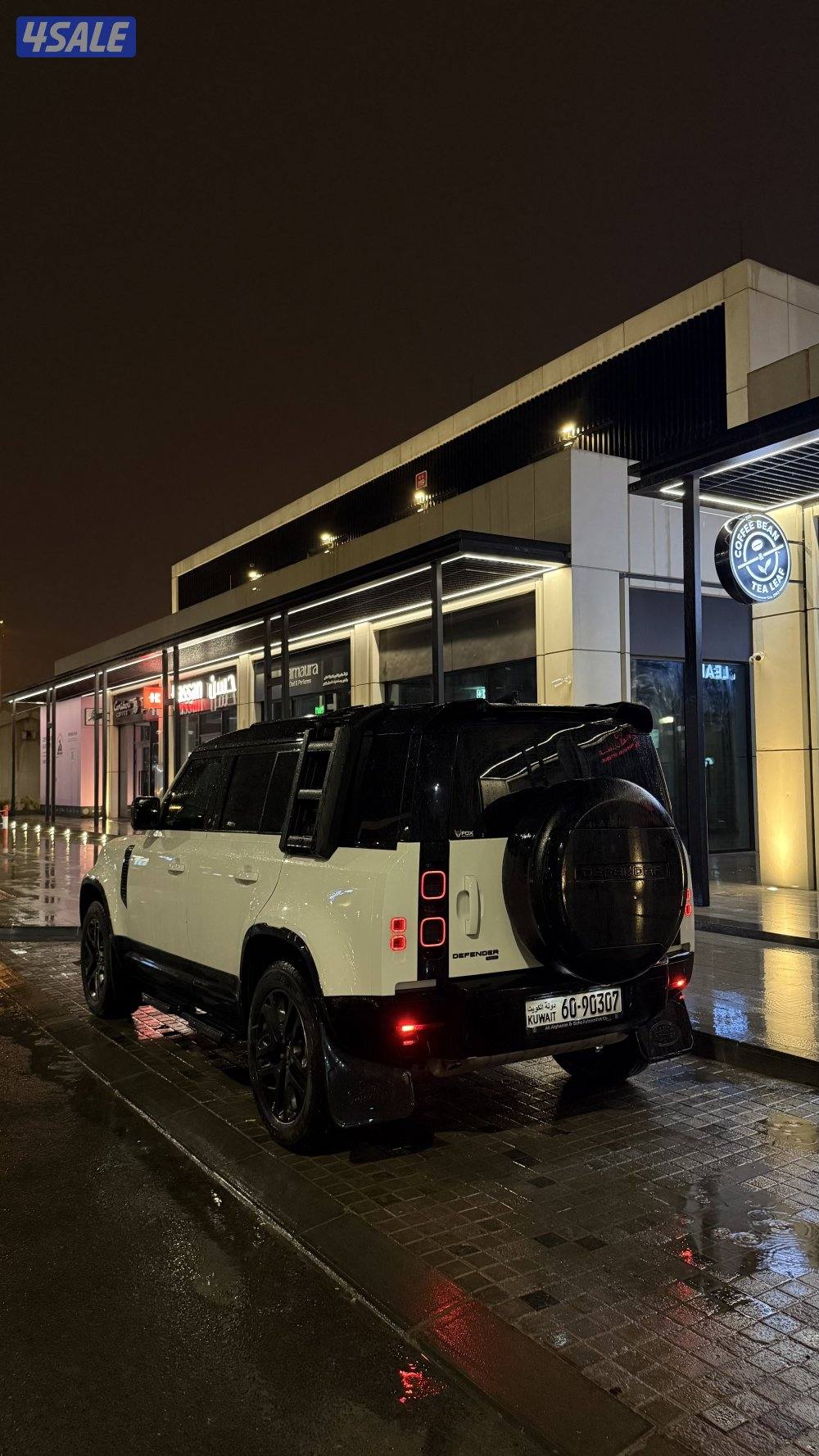 الصندوق والسلم للدفندر استعمال ثلاثه شهور نظيف جداً.0