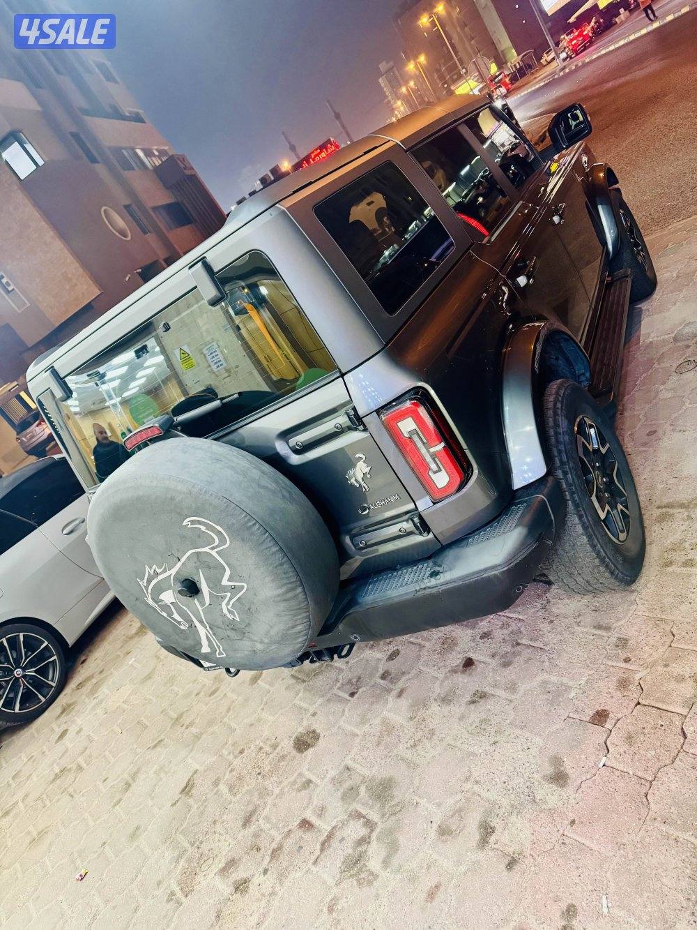 فورد برونكو  اوتر بانك 6 سلندر صبغ الوكاله ما عدا قطعه ماشي 110 الف2