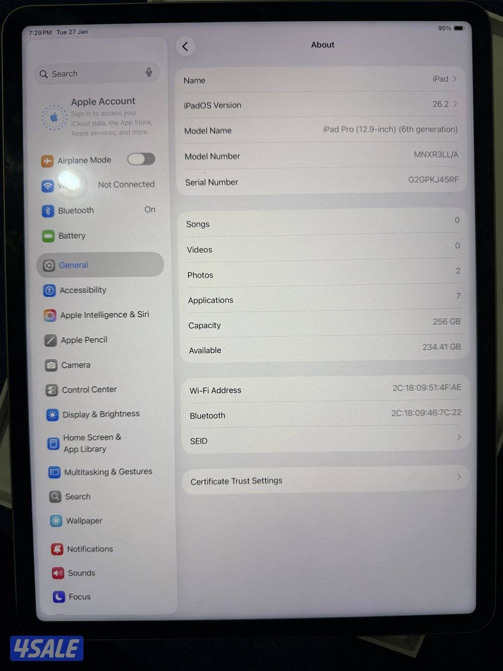 أيباد برو 13 إنش M2 نفس الجديد 256 جيجا3