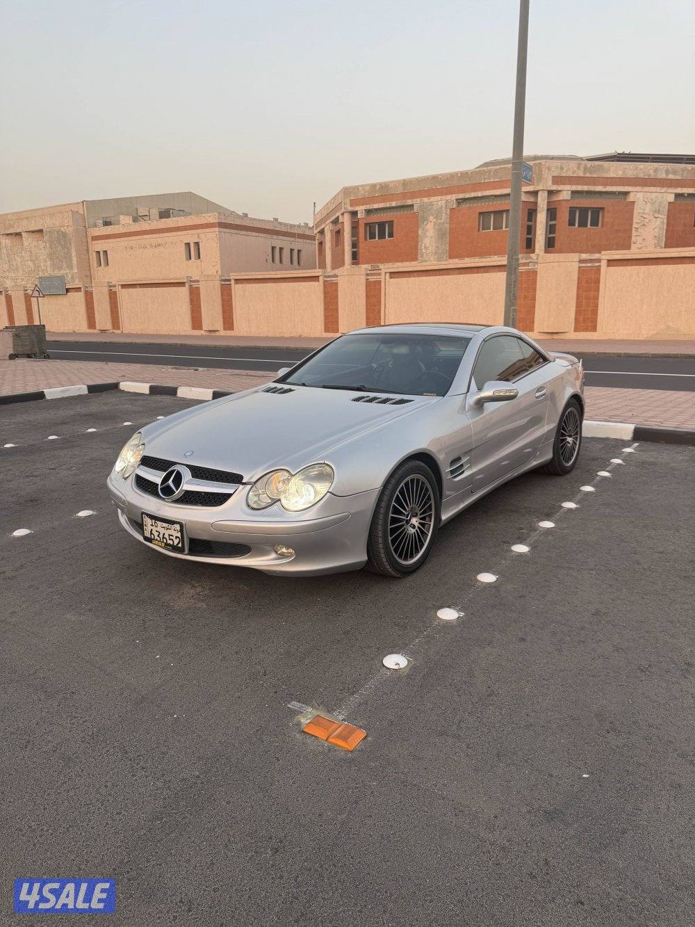 للبيع مرسيدس SL5009