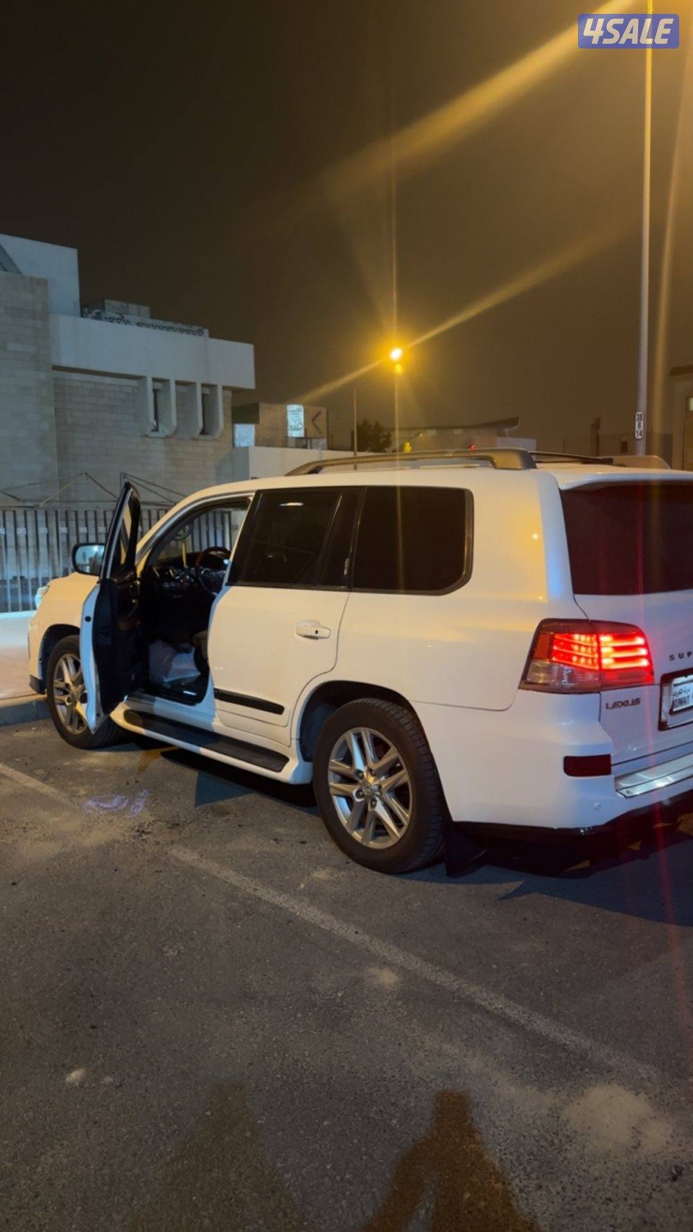 📍لكزس LX 570 موديل 20124