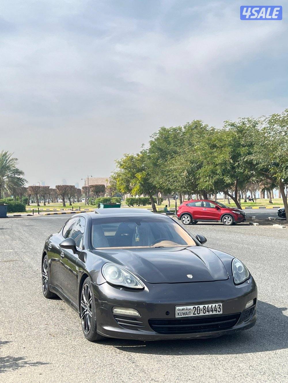 للبيع بورش باناميرا موديل  ٢٠١١ بحالة جيدة0