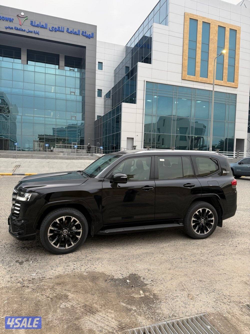 للبيع لاند كروزر GXR (ايرو اس توين تيربو)1