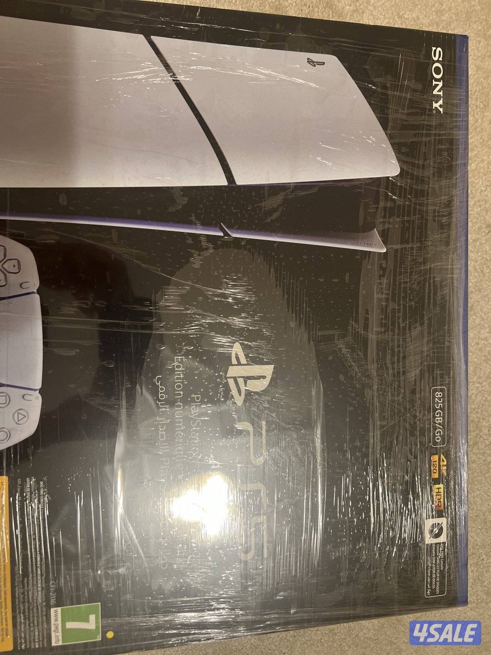 New PlayStation 5 slim 825gb0